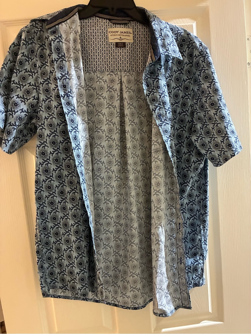 Cody James Light Blue Short-Sleeve Patterned Dress Shirt